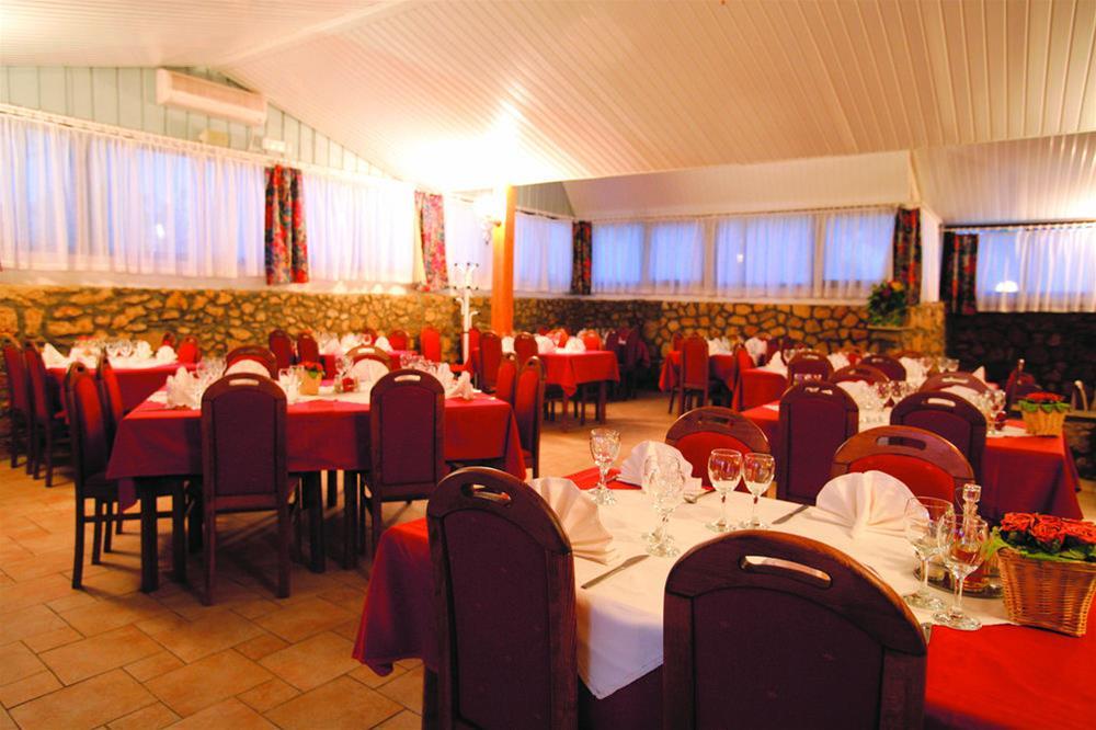 Hotel Omorika Punat Esterno foto