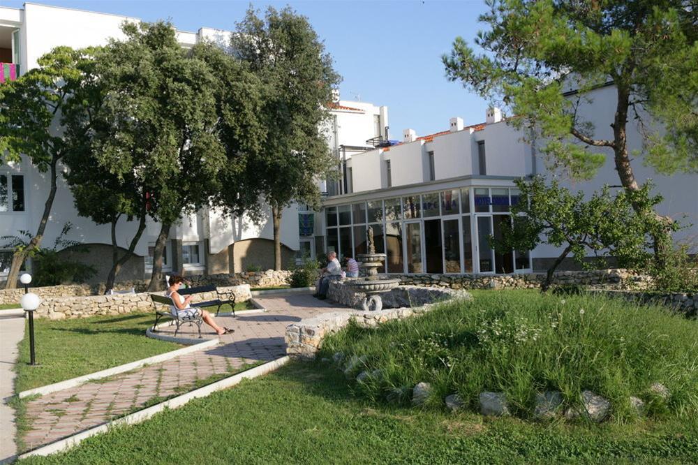 Hotel Omorika Punat Esterno foto