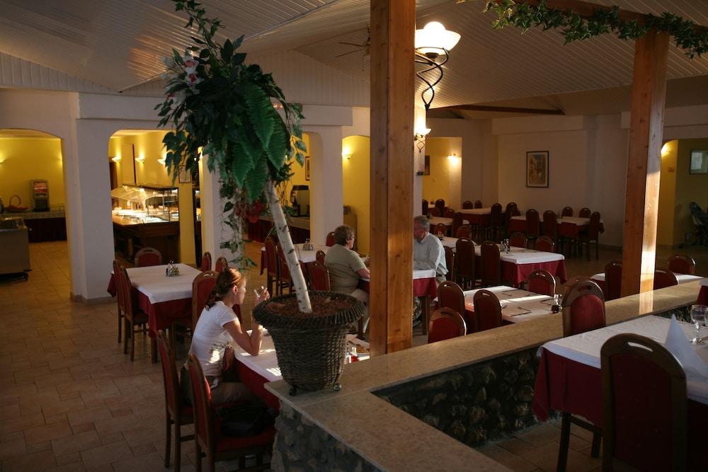 Hotel Omorika Punat Esterno foto