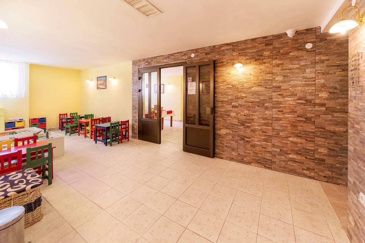 Hotel Omorika Punat Esterno foto