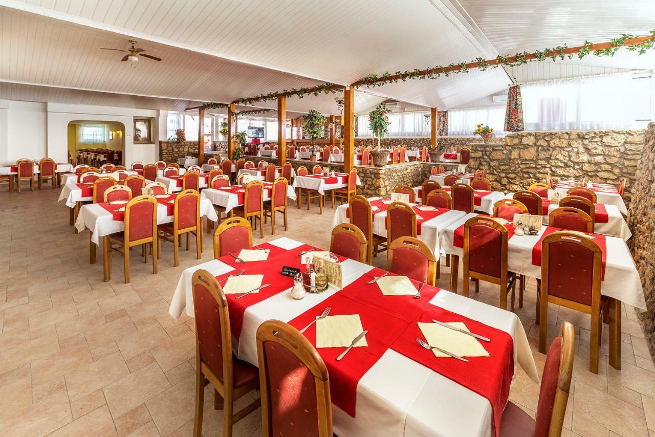 Hotel Omorika Punat Esterno foto