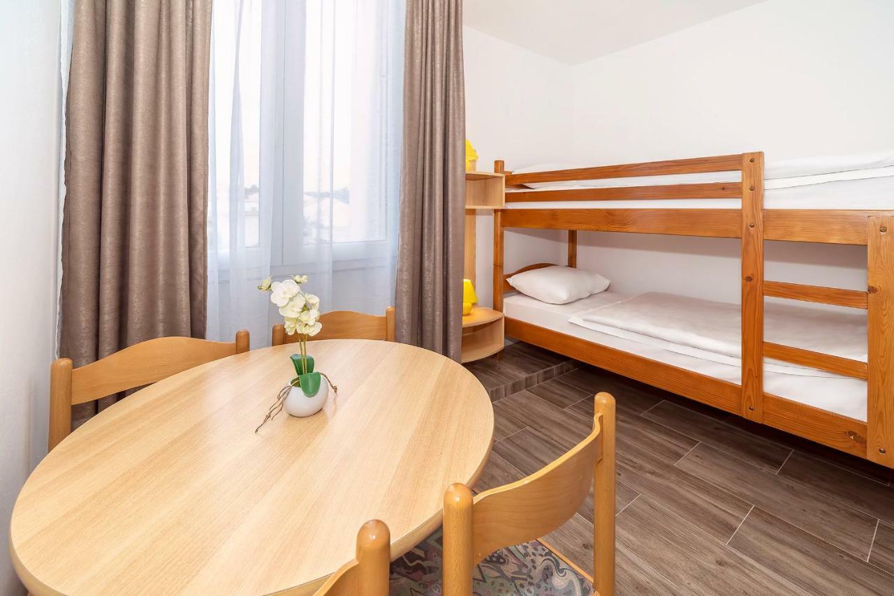 Hotel Omorika Punat Esterno foto
