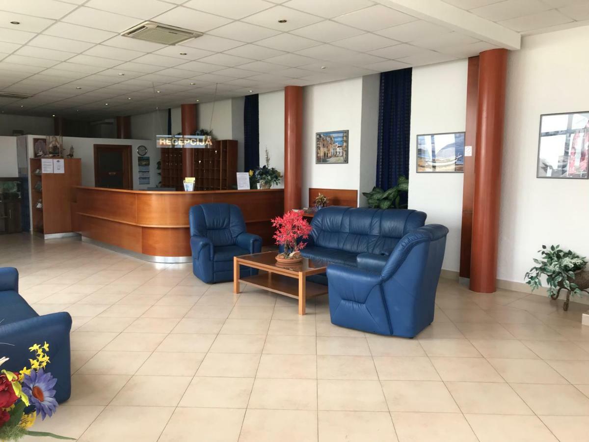 Hotel Omorika Punat Esterno foto